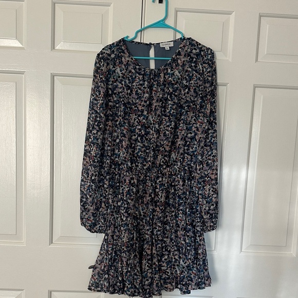 Evereve Dresses & Skirts - Evereve Floral Long Sleeve Dress - Blue and Pink